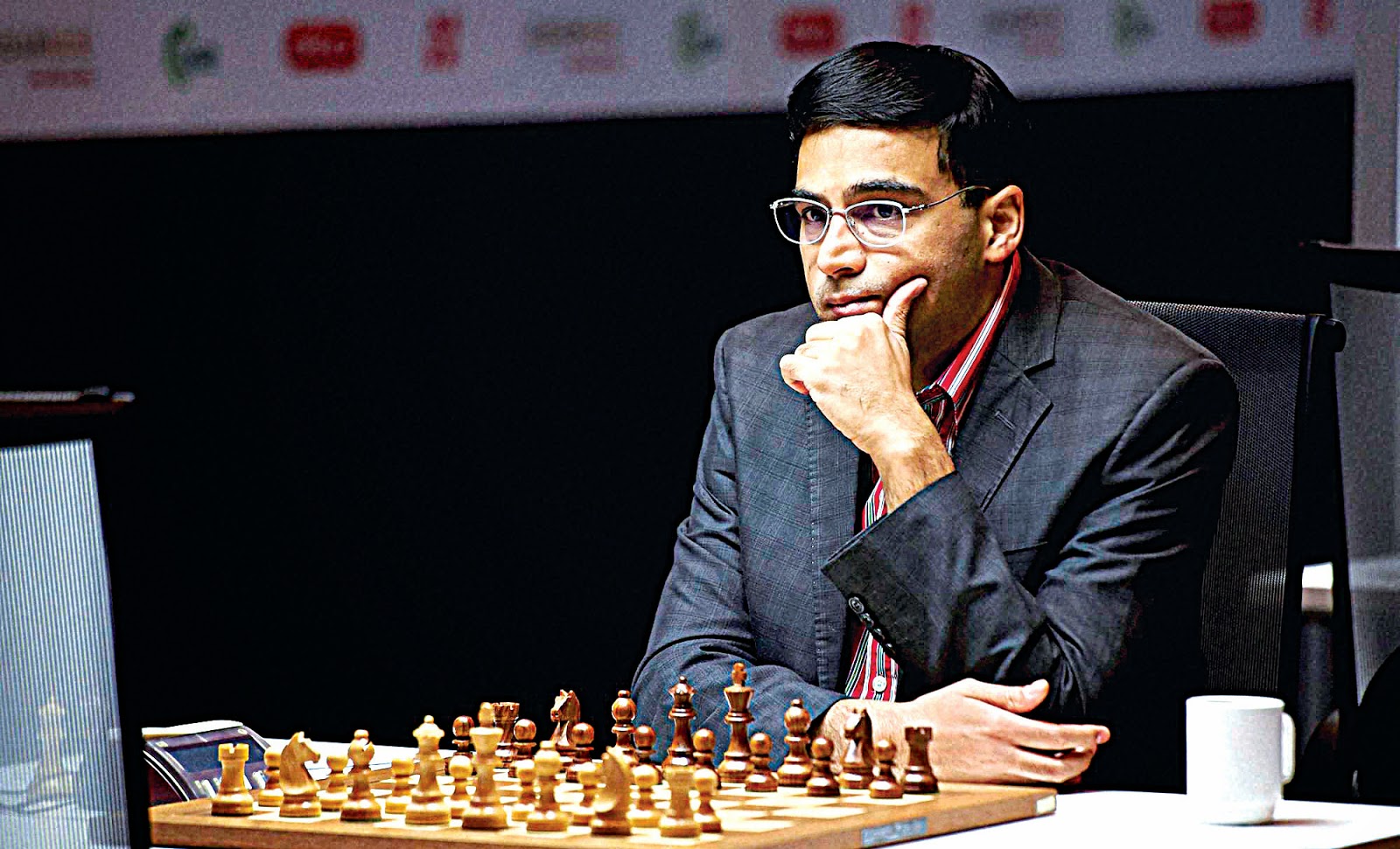 Самые лучшие шахматисты в истории. Вишванатан Ананд. Ананд шахматист. Вишванатан Ананд шахматист.
