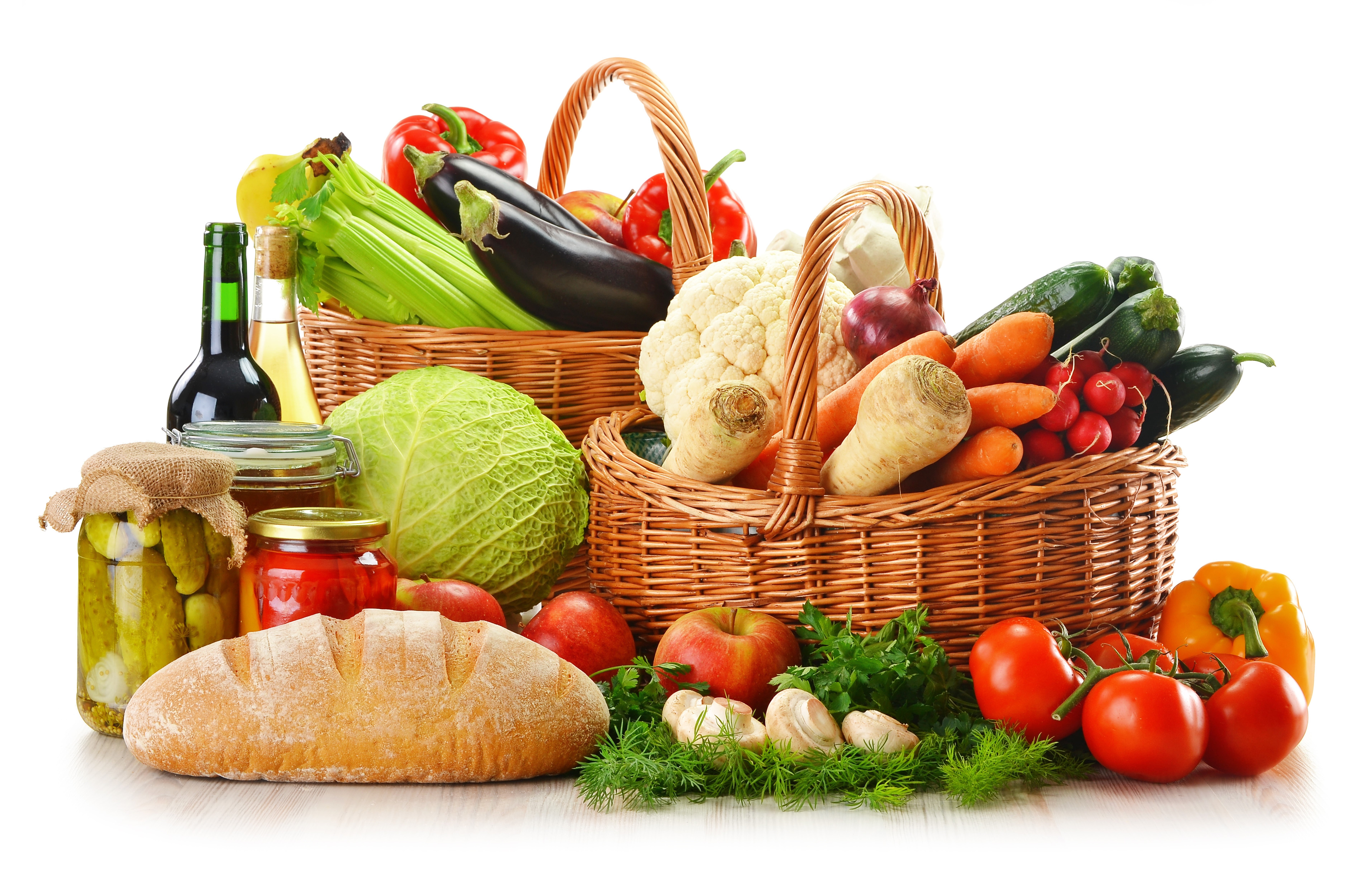 Пищевое продовольствие. Корзина с едой. Корзинка с продуктами. Корзинка с овощами. Корзина с овощами и фруктами.