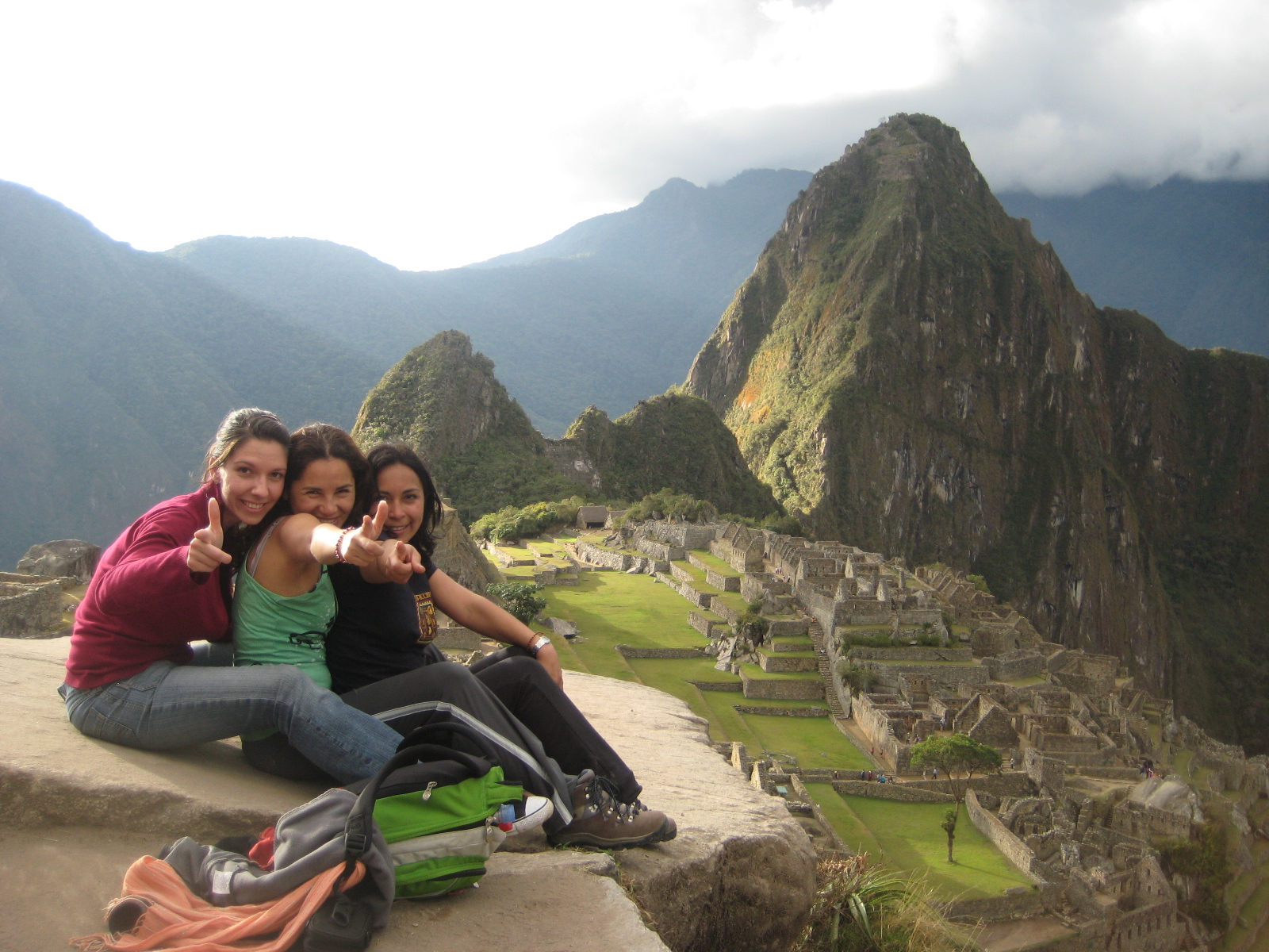 Tourism отзывы. Перу для туристов. Речной туризм в Перу. Перу пара. Парень в Перу турист.