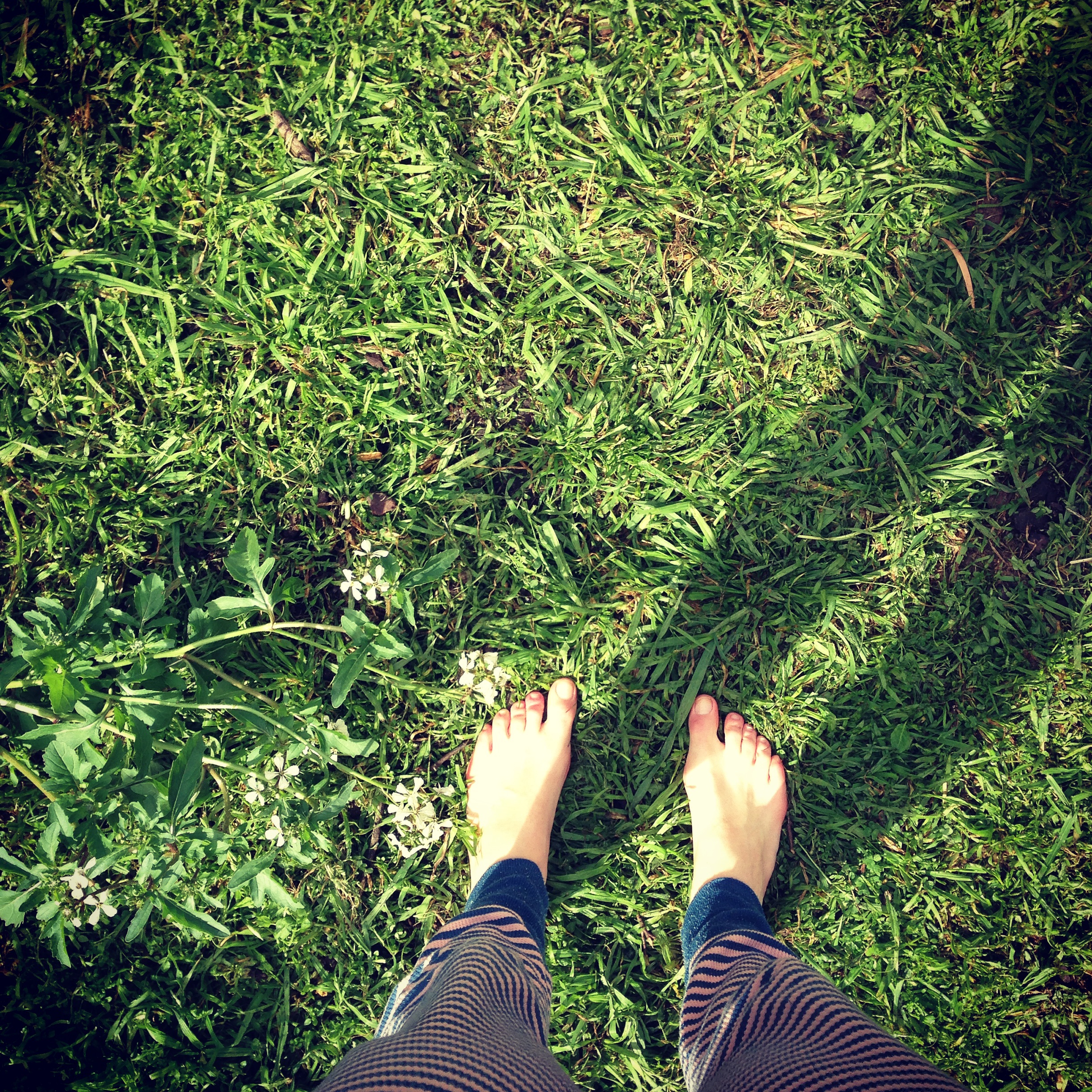 Barefoot On Grass Wallpapers High Quality | Download Free