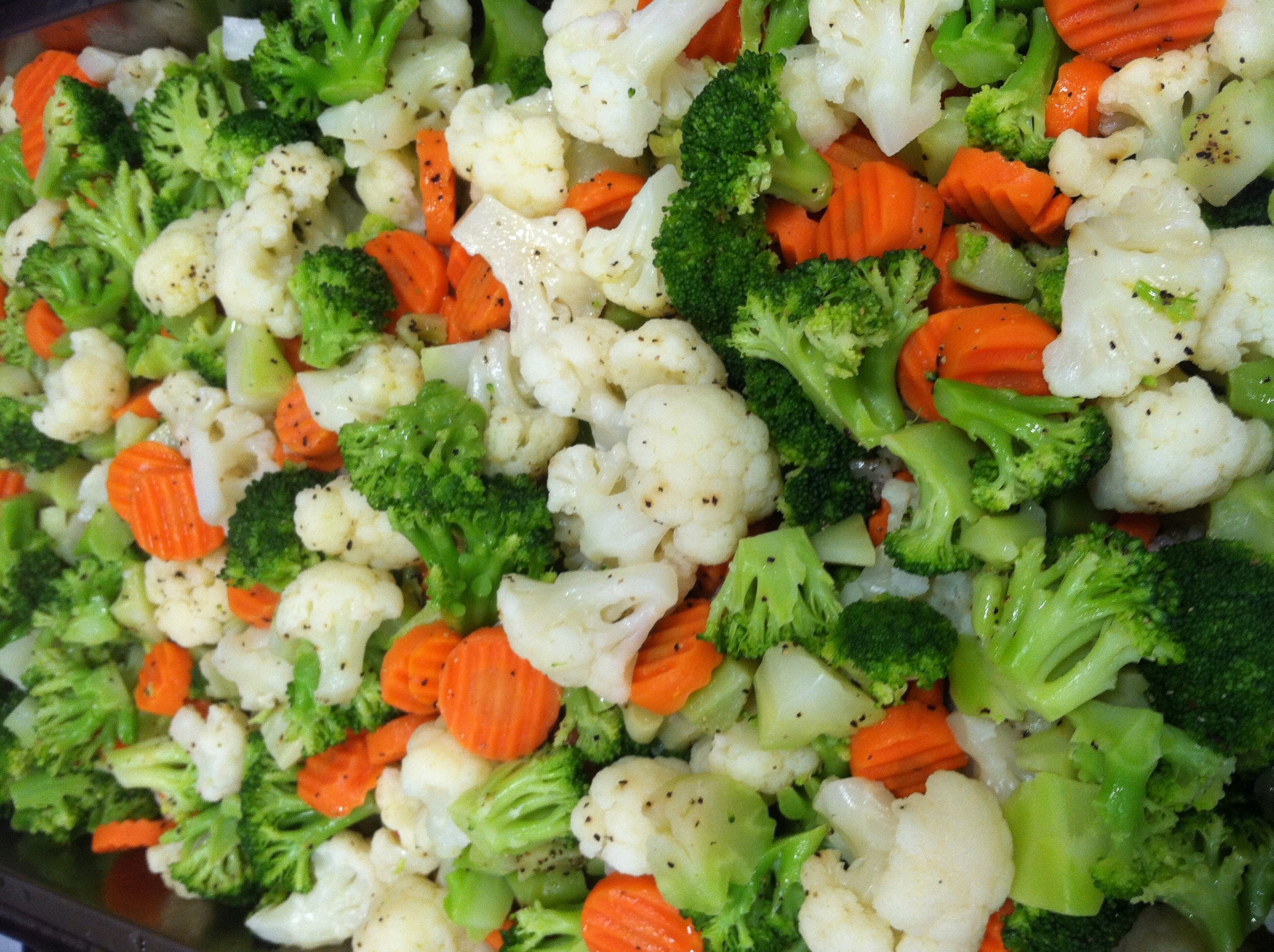 Mixed vegetables. Овощи на пару. Гарнир из овощей. Овощи приготовленные на пару. Овощи брокколи.
