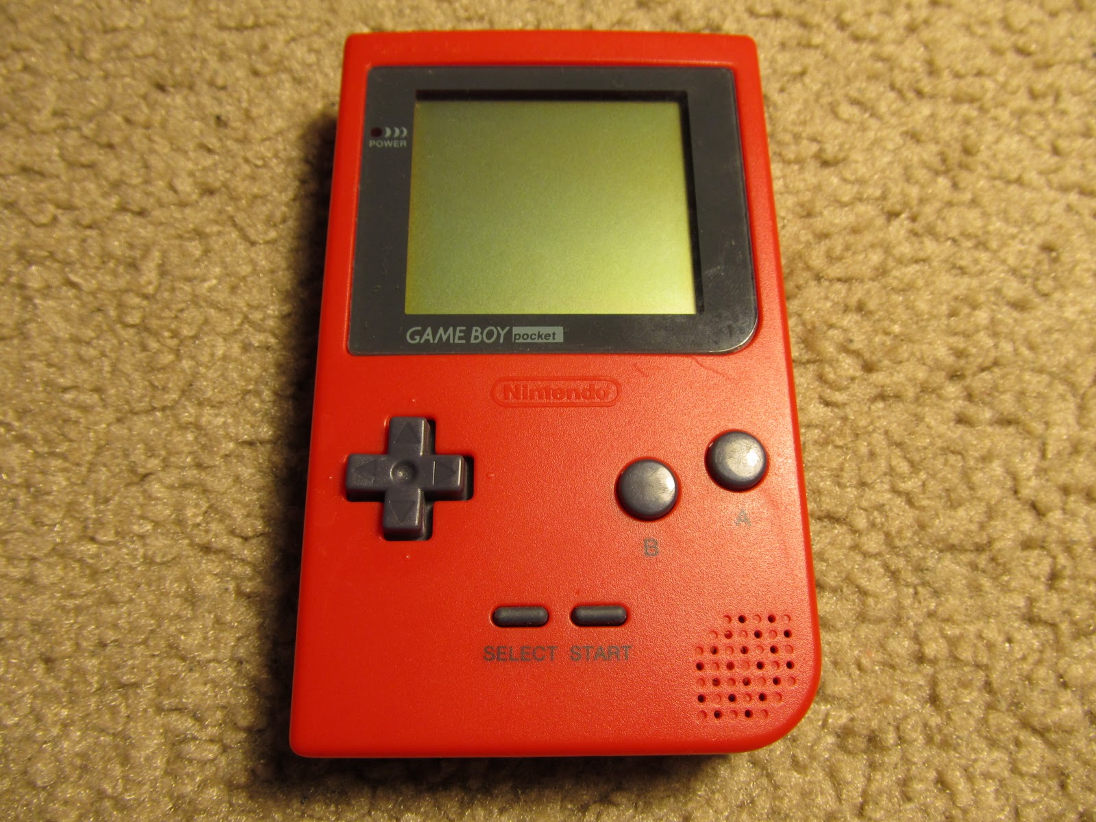 Nintendo ребенку. Геймбой 2. Нинтендо геймбой. Геймбой приставка из 90х. Nintendo game boy Pocket.