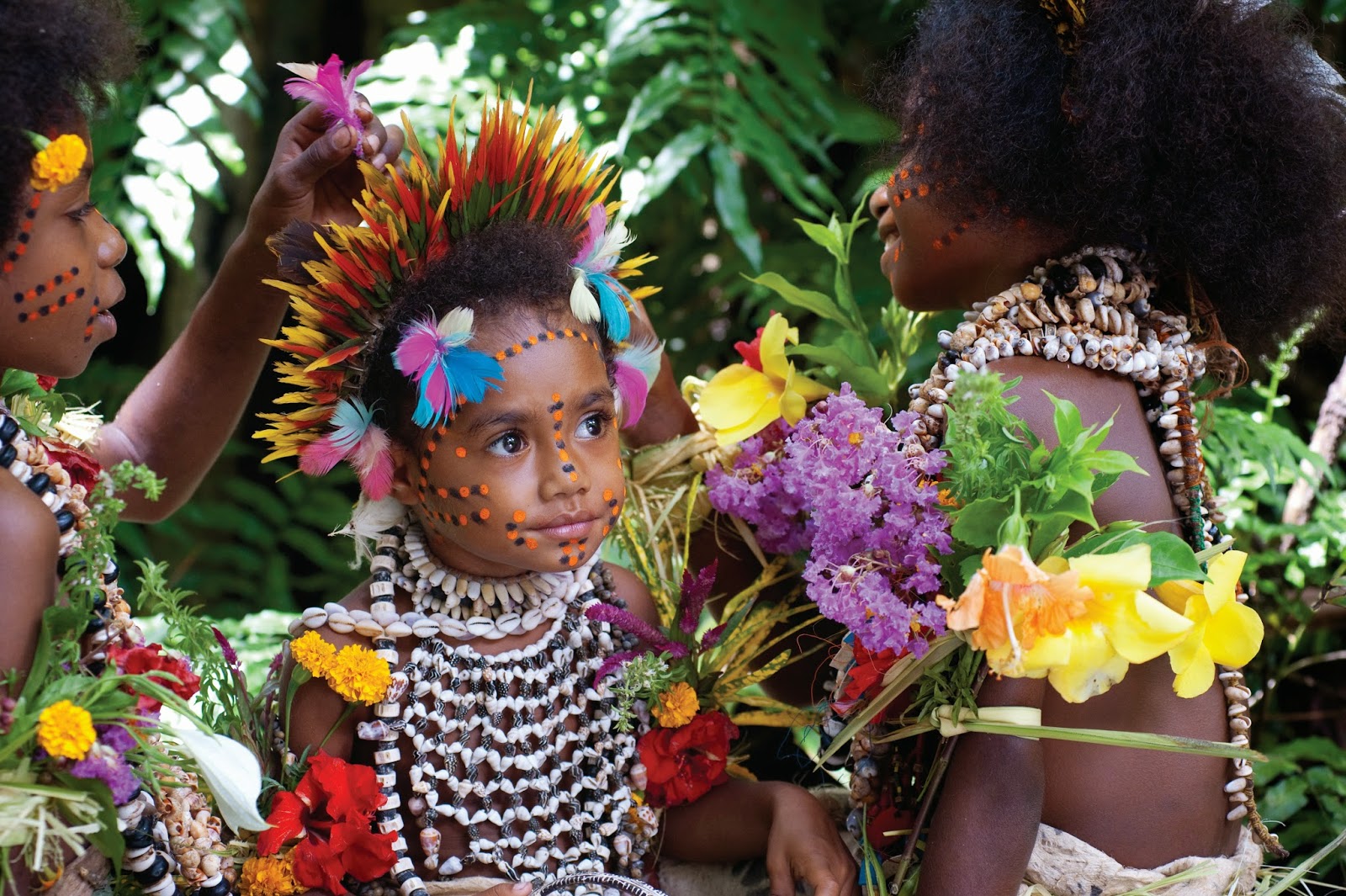 Страна папуа новая гвинея. Папуа — новая Гвинея. Папуа новая Гвинея Папуасы. Жители острова Чунга Чанга.
